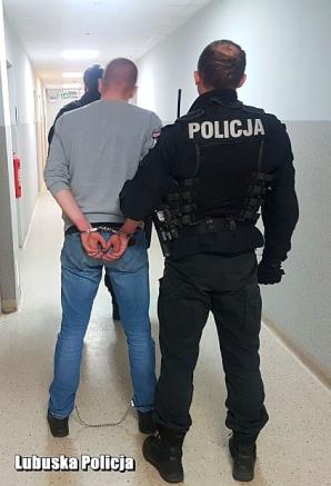 [VIDEO] Policjanci dorwali narkomana, który potrącił w Zielonej Górze 17-latkę!