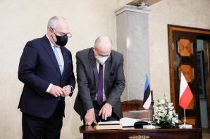 Wizyta ministra Zbigniewa Raua w Estonii. Omówiono sytuacje na Ukrainie, Białorusi i w Gruzji oraz agresywną postawę i retorykę Rosji