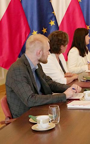 Inauguracyjne posiedzenie Zespołu do spraw udziału Rosjan i Białorusinów we współzawodnictwie sportowym w Polsce