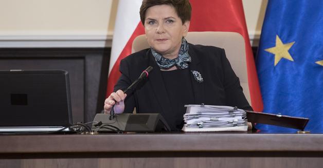 Pół roku rządu Beaty Szydło: władza powinna kierować się interesem obywateli