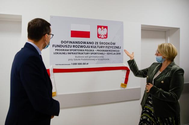 Premier Mateusz Morawiecki odwiedził szkołę podstawową im. Kardynała Stefana Wyszyńskiego w Kryspinowie