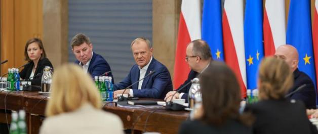 Przedstawiciele środowiska prawniczego zostali zaproszeni do Kancelarii Prezesa Rady Ministrów, aby dyskutować nad zmianami, które przywrócą praworządność w Polsce